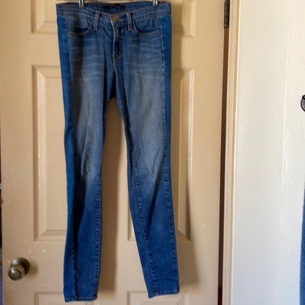 Skinny blue jeans